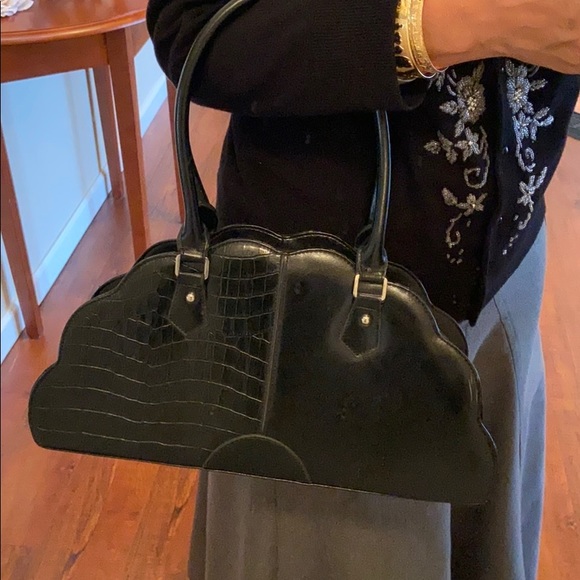 Faux Croc Embossed Hand Bag - Picture 10 of 10